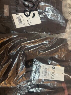 Figs Scrub Set in Dark Brown Expresso